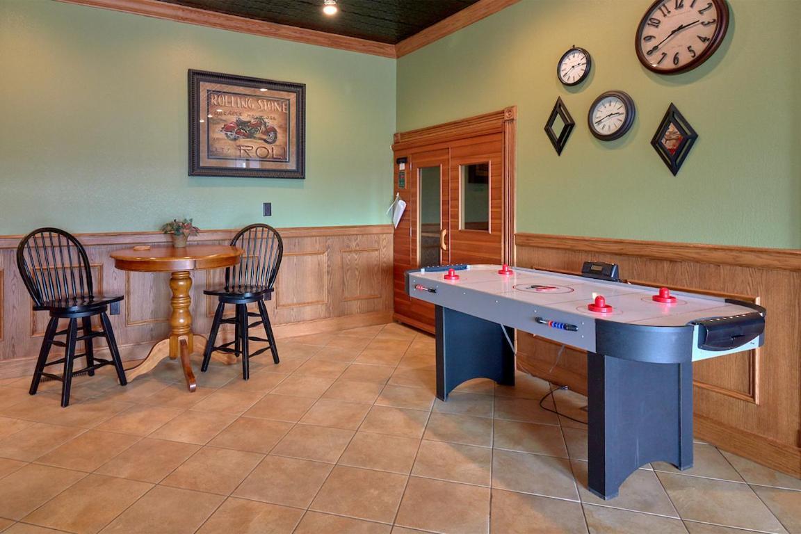 Journey'S End, 5 Bedrooms, Sleeps 12, Private Outdoor Pool, Theater, Sauna Севьервилл Экстерьер фото